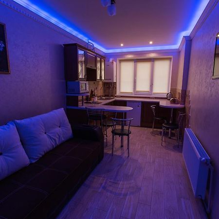 Modern Apartment On Akademika Sakharova 27A Ивано-Франковск Экстерьер фото