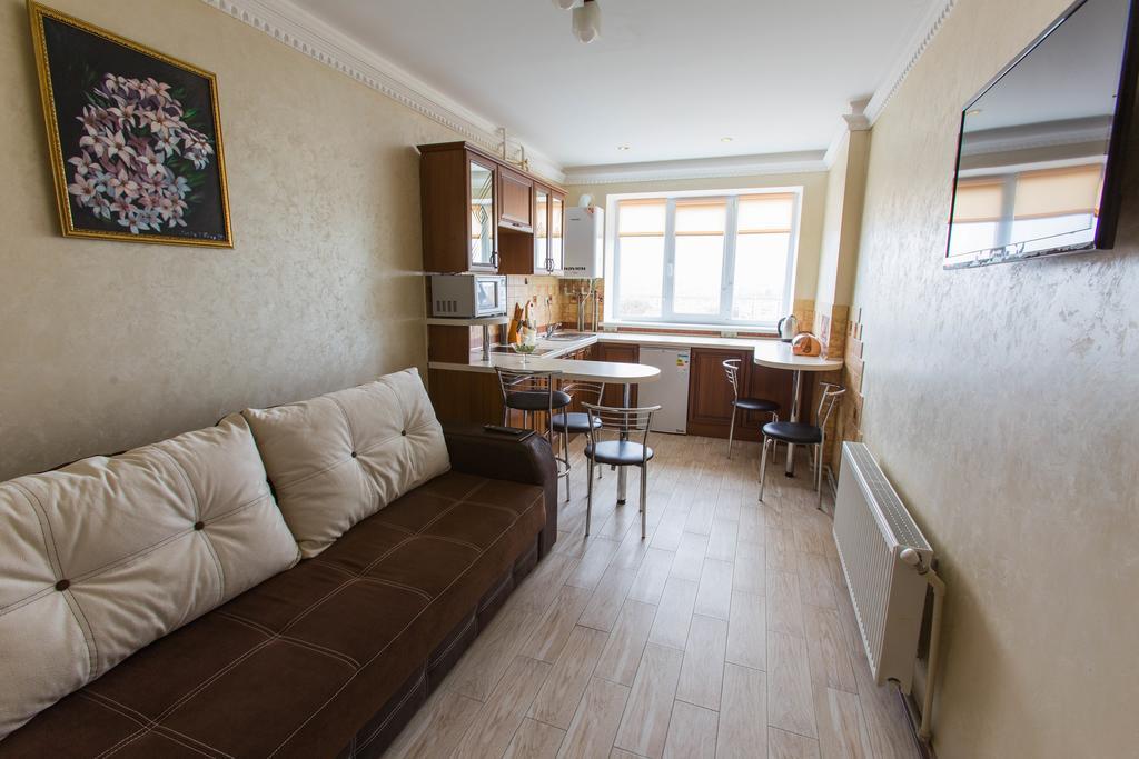 Modern Apartment On Akademika Sakharova 27A Ивано-Франковск Экстерьер фото