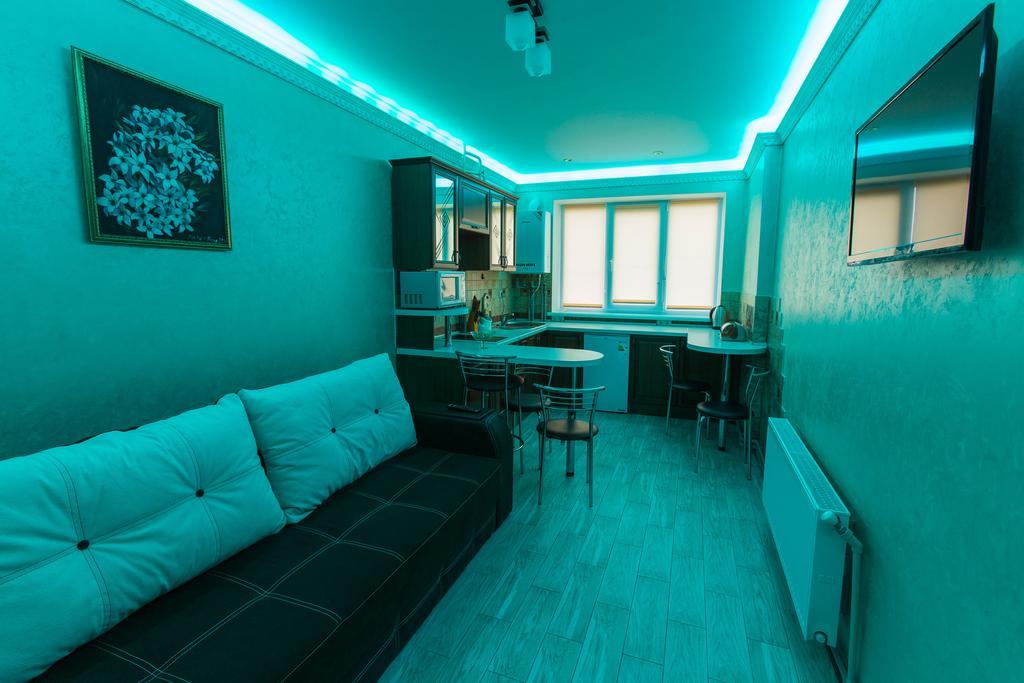 Modern Apartment On Akademika Sakharova 27A Ивано-Франковск Экстерьер фото